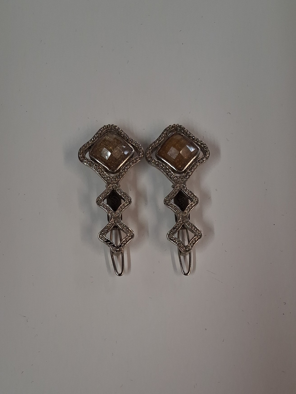Vintage-Inspired Gold and Champagne Drop Earrings